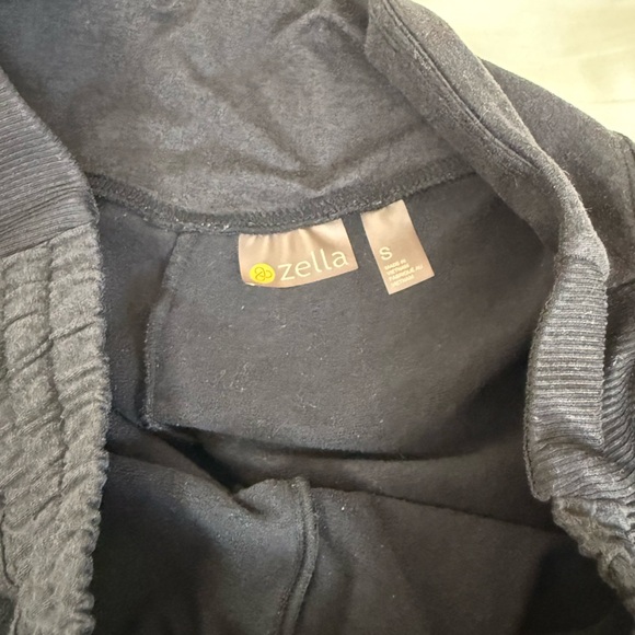 EUC Zella Restore Charcoal Black Maternity Jogger Pants size Small - Picture 3 of 4